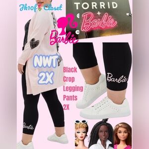LOWEST🌺 NWT TORRID 2X BLACK CROP with BARBIE SCRIPT LEGGING PANTS